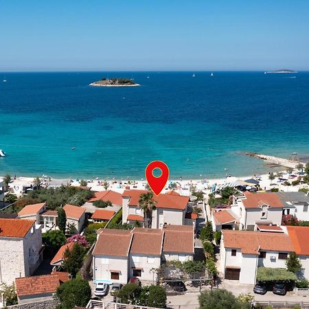 Family Friendly Apartments With A Swimming Pool Rogoznica - 7557 Dış mekan fotoğraf