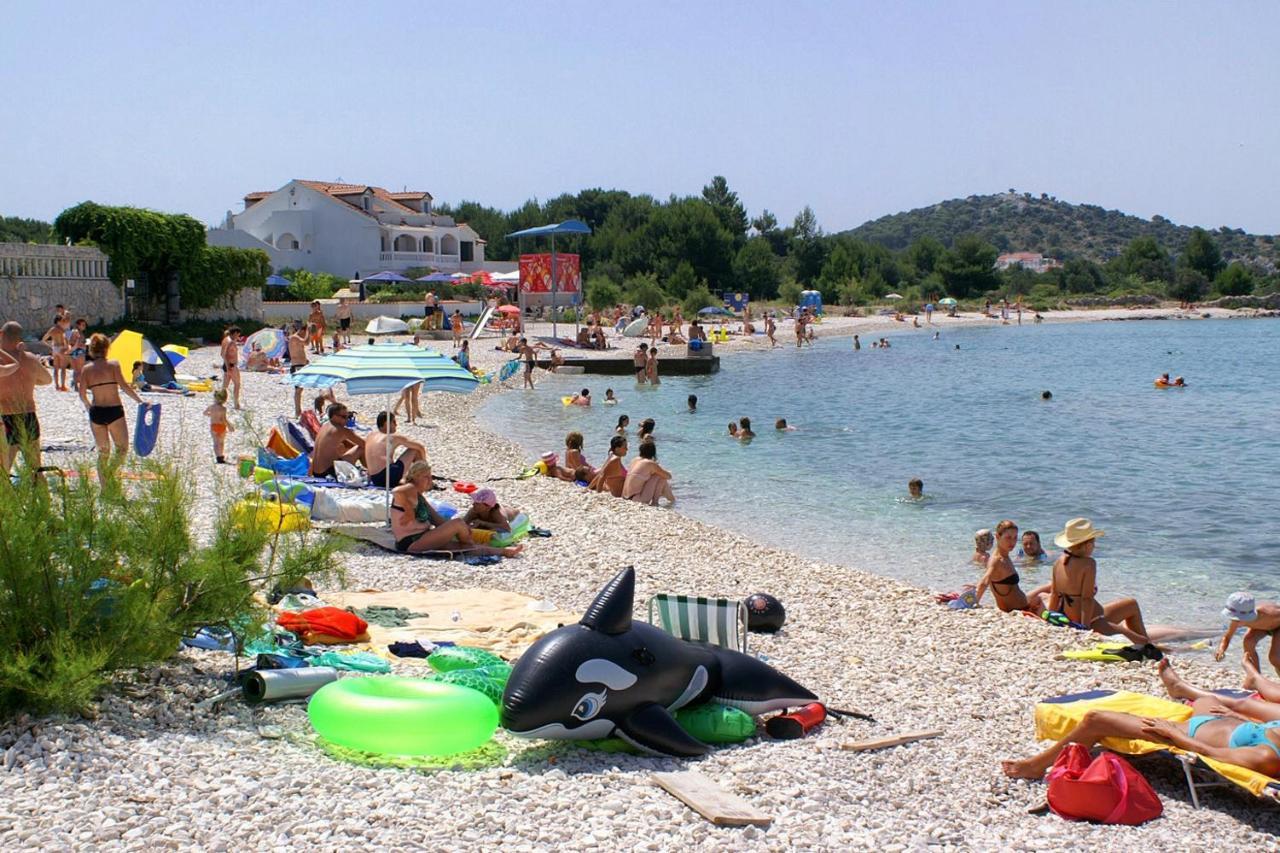 Family Friendly Apartments With A Swimming Pool Rogoznica - 7557 Dış mekan fotoğraf