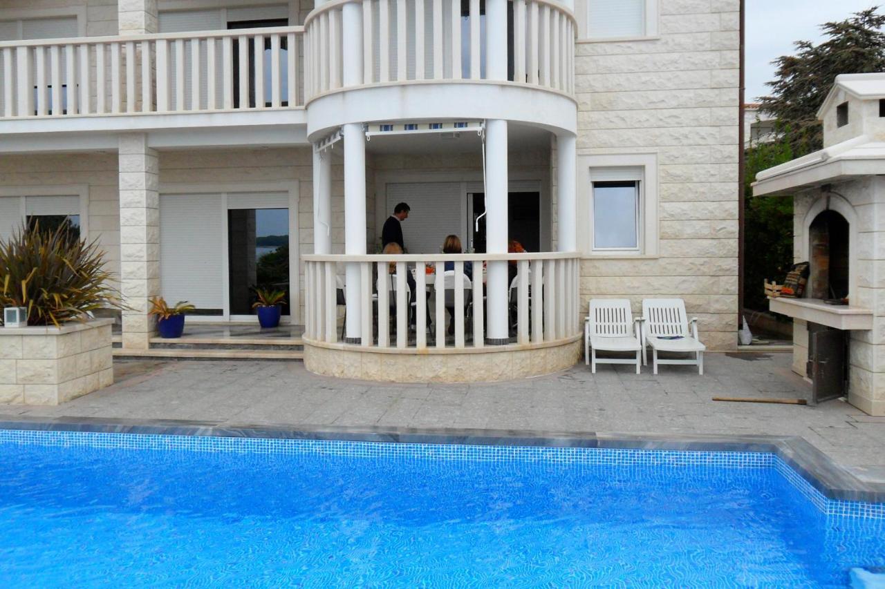 Family Friendly Apartments With A Swimming Pool Rogoznica - 7557 Dış mekan fotoğraf