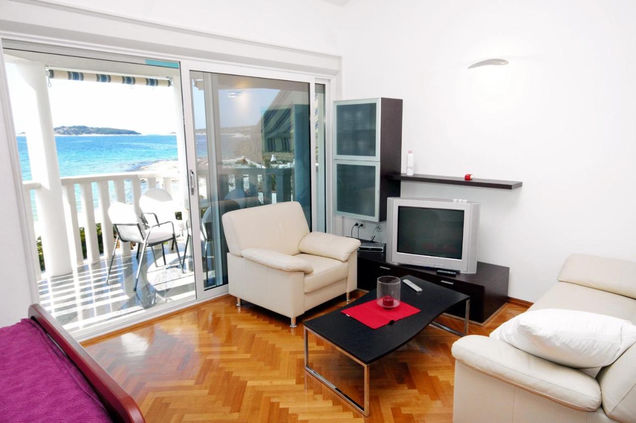 Family Friendly Apartments With A Swimming Pool Rogoznica - 7557 Dış mekan fotoğraf