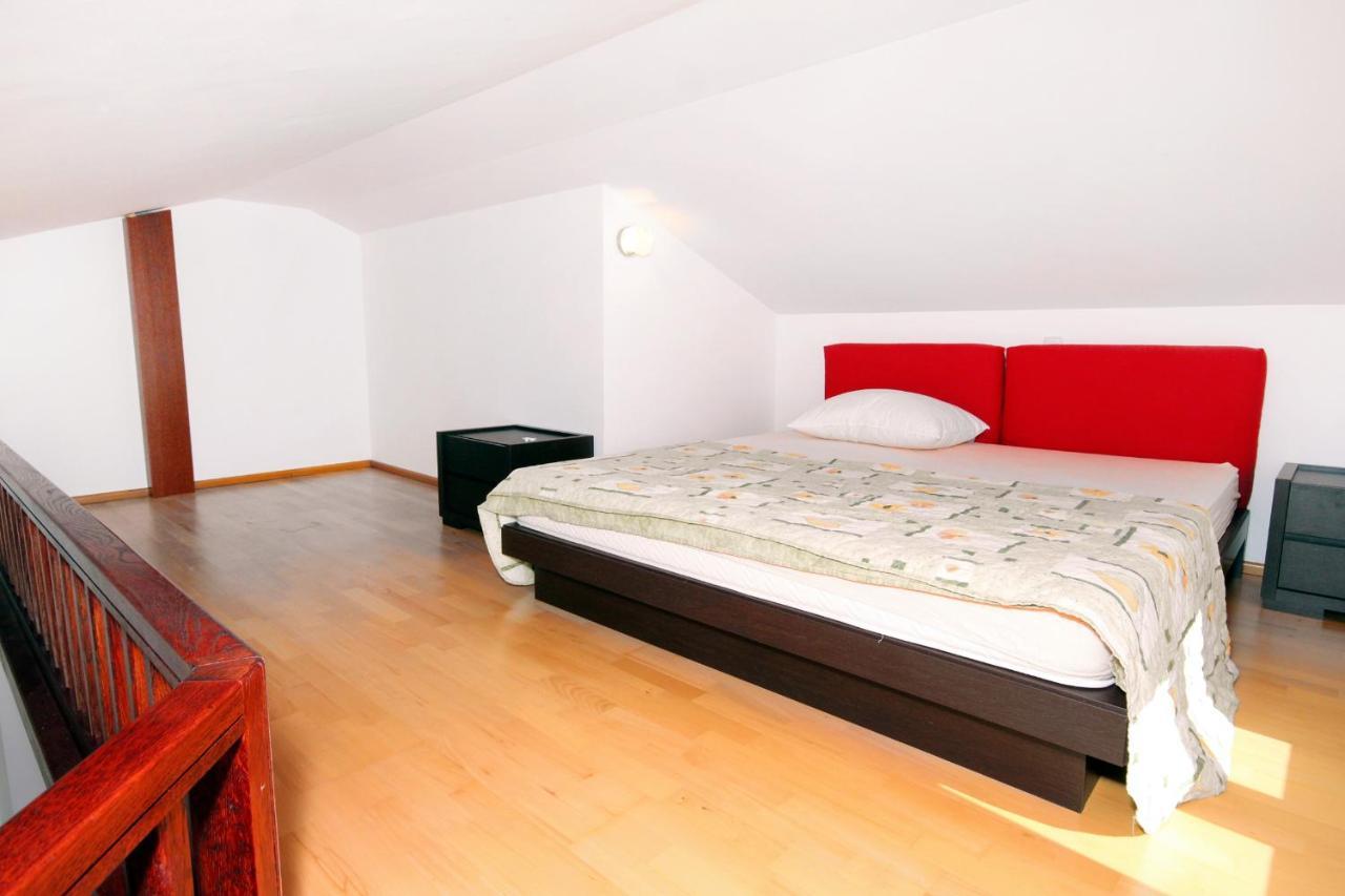 Family Friendly Apartments With A Swimming Pool Rogoznica - 7557 Dış mekan fotoğraf