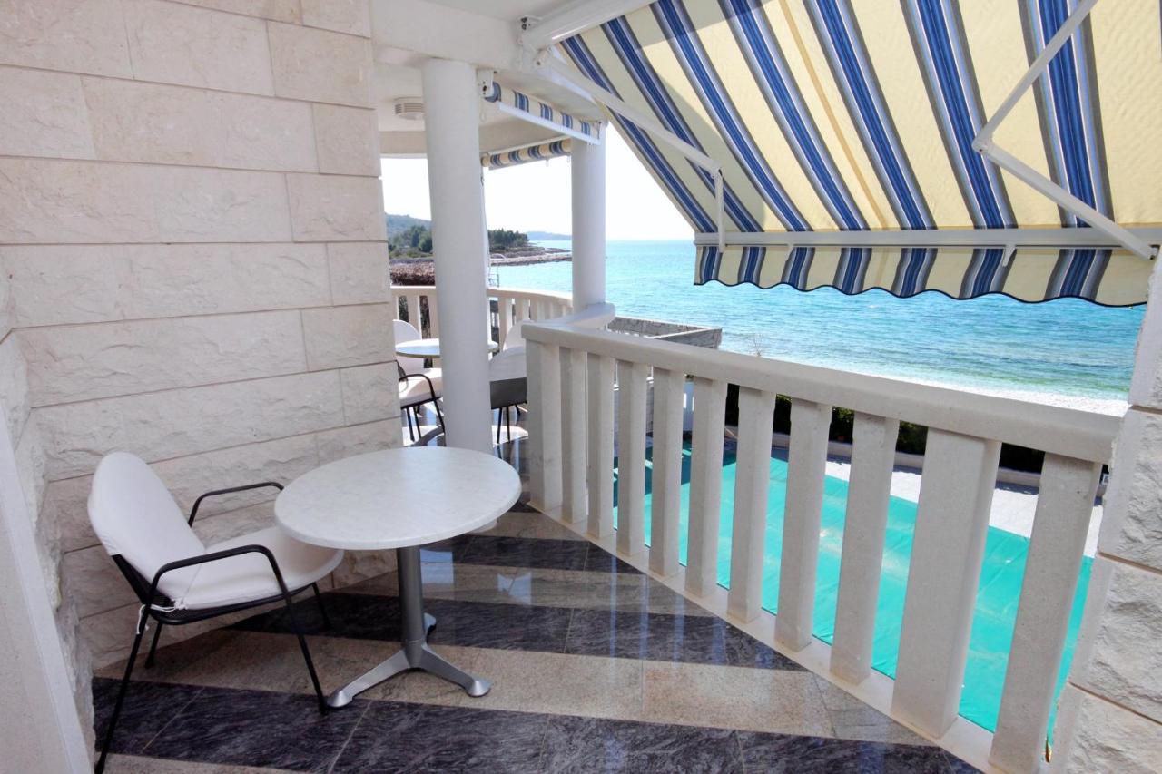 Family Friendly Apartments With A Swimming Pool Rogoznica - 7557 Dış mekan fotoğraf